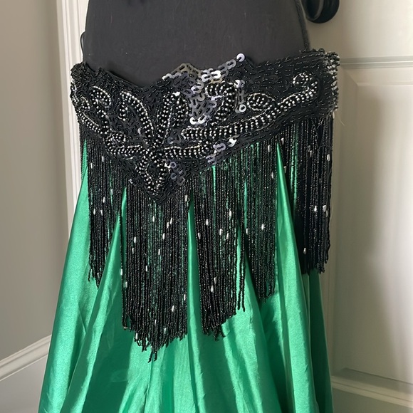Black Silver Beaded Sequin Belly Oriental Dance Costume Black Green Satin Skirts - Picture 10 of 16